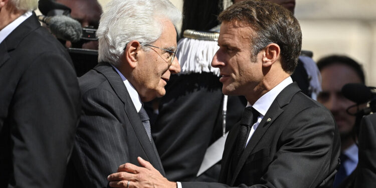 Mattarella scrive a Macron: inammissibile l’attacco all’Unifil in Libano