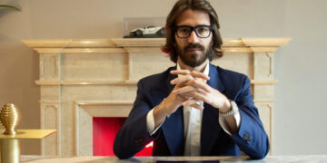 Delfin: l’assemblea approva il passaggio delle quote a Leonardo Maria Del Vecchio