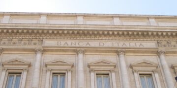 Bankitalia, in 2025 famiglie con più titoli finanziari complessi ma rischi bassi
