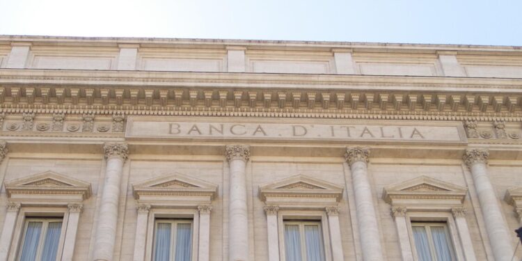 Bankitalia, in 2025 famiglie con più titoli finanziari complessi ma rischi bassi