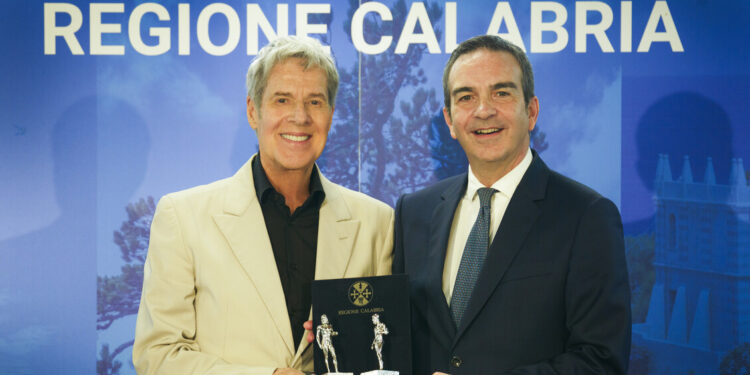 La Regione Calabria premia Baglioni, ‘questa terra può volare’