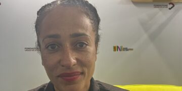 Zadie Smith, ‘ci vuole enorme empatia verso i giovani che crescono senza futuro’