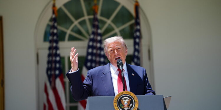 Trump: ‘Attendo stanotte la risposta dell’Iran all’ultima proposta’