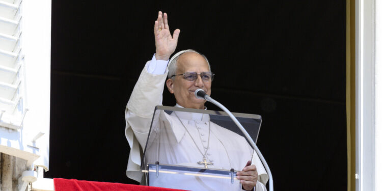 Il Papa, annuncio la pace, chi mi critica per questo lo faccia
