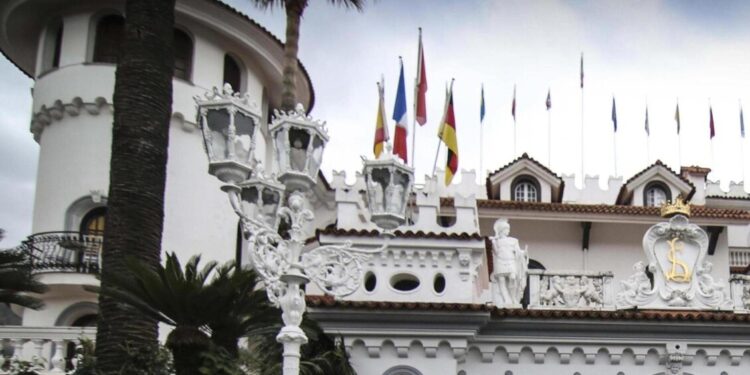 Castello delle Cerimonie, nuova richiesta di revisione della lottizzazione abusiva
