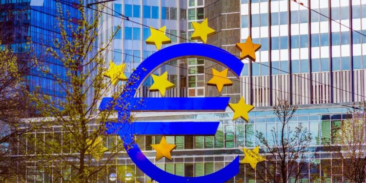 Euro digitale, quando entra in vigore: l’annuncio della BCE sulla prima emissione