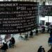 Spread Btp-Bund in calo a 74 punti base, rendimenti dei titoli italiani al 3,71%