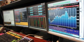 Spread Btp-Bund a 75 punti base, si ferma la corsa al ribasso dei rendimenti