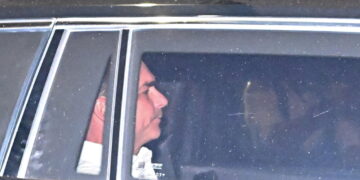 Brasile, Flávio Bolsonaro cambia versione e ammette fondo Usa