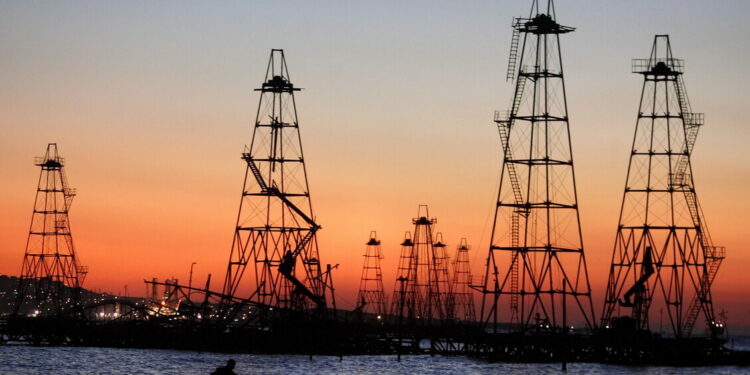 Opec+ aumenta la produzione di 188mila barili al giorno