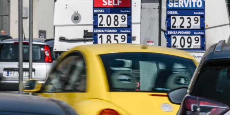Aumenti su carburanti, luce e gas da 29 miliardi per la guerra in Iran: le regioni più colpite
