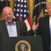 Trump, show alla Casa Bianca con la star di ‘Affari di famiglia’