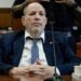 Harvey Weinstein condannato a 15 anni di carcere per violenza sessuale