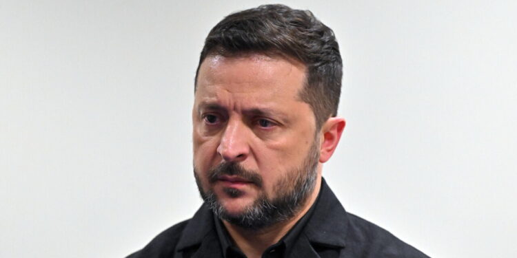 Zelensky, ‘aumenteremo gli attacchi alle raffinerie russe in risposta all’escalation’