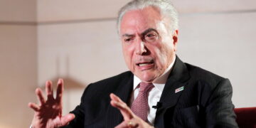 Brasile, l’ex presidente Temer sostiene Bolsonaro al ballottaggio