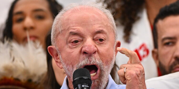 La rimonta di Lula online, exploit di contatti per battere Bolsonaro