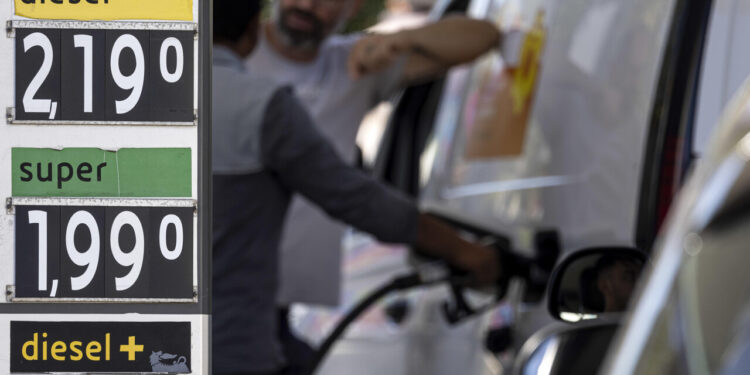 Da domani accise sul gasolio più alte, nessun decreto in Gazzetta