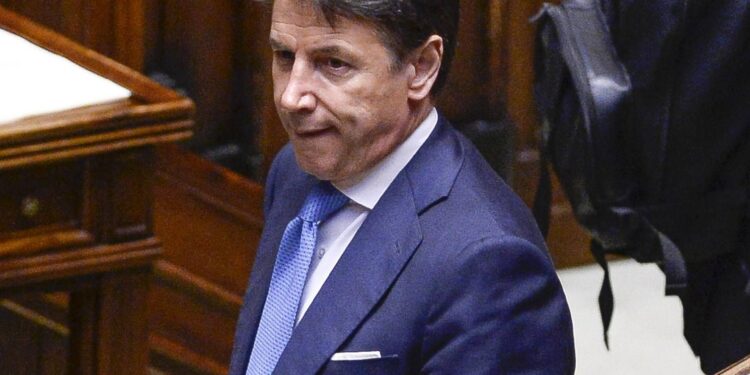 Campo largo, Conte in pressing: “Subito programma e poi primarie”