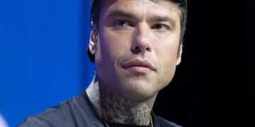 Fedez alla Leopolda: “Ddl Antisemitismo? Una stronz… enorme. Politica fa fatica a comunicare, specie ai giovani”